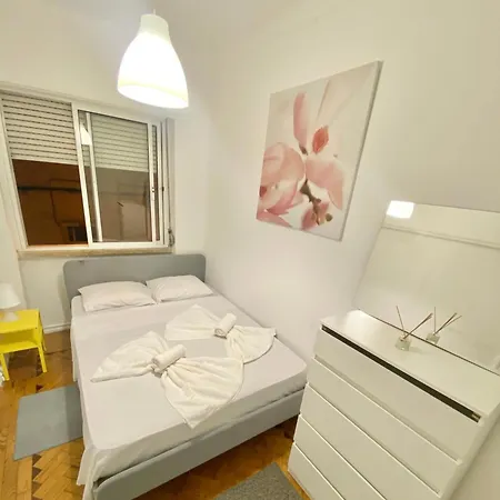 Aconchego Proximo Ao Aeroporto * Lisboa