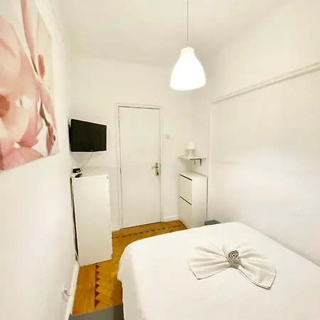 Aconchego Proximo Ao Aeroporto Penzion Lisboa
